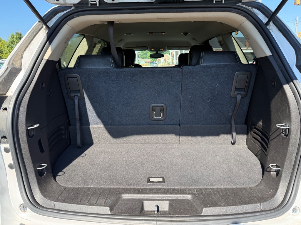 2016 Chevrolet Traverse 1LT - Photo 14