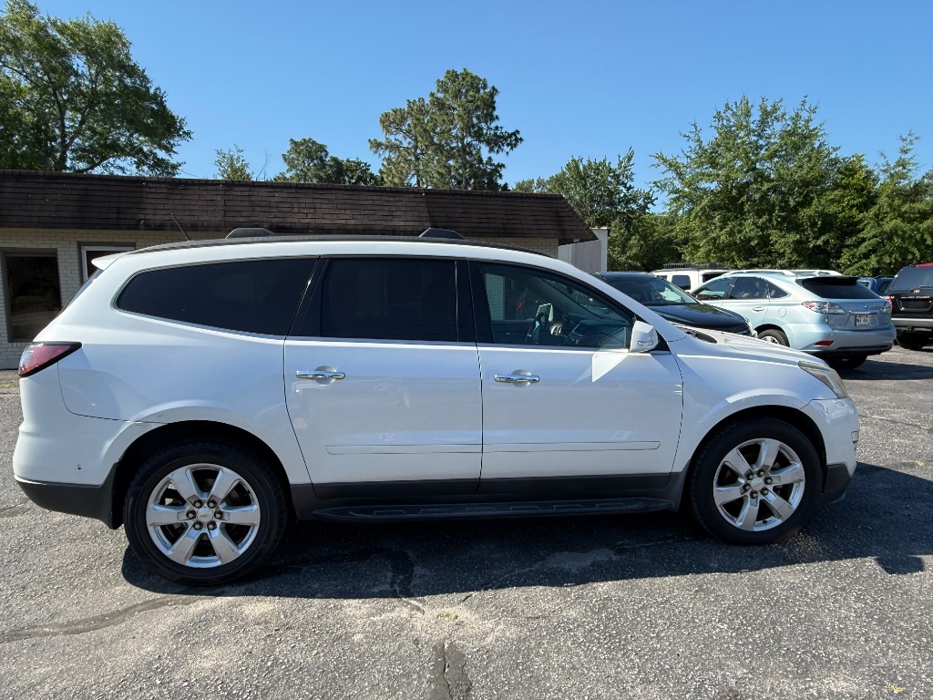2016 Chevrolet Traverse 1LT - Photo 7