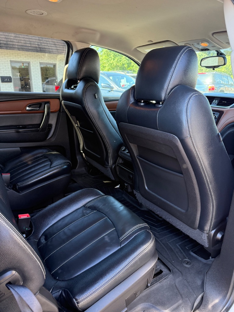 2016 Chevrolet Traverse 1LT - Photo 15