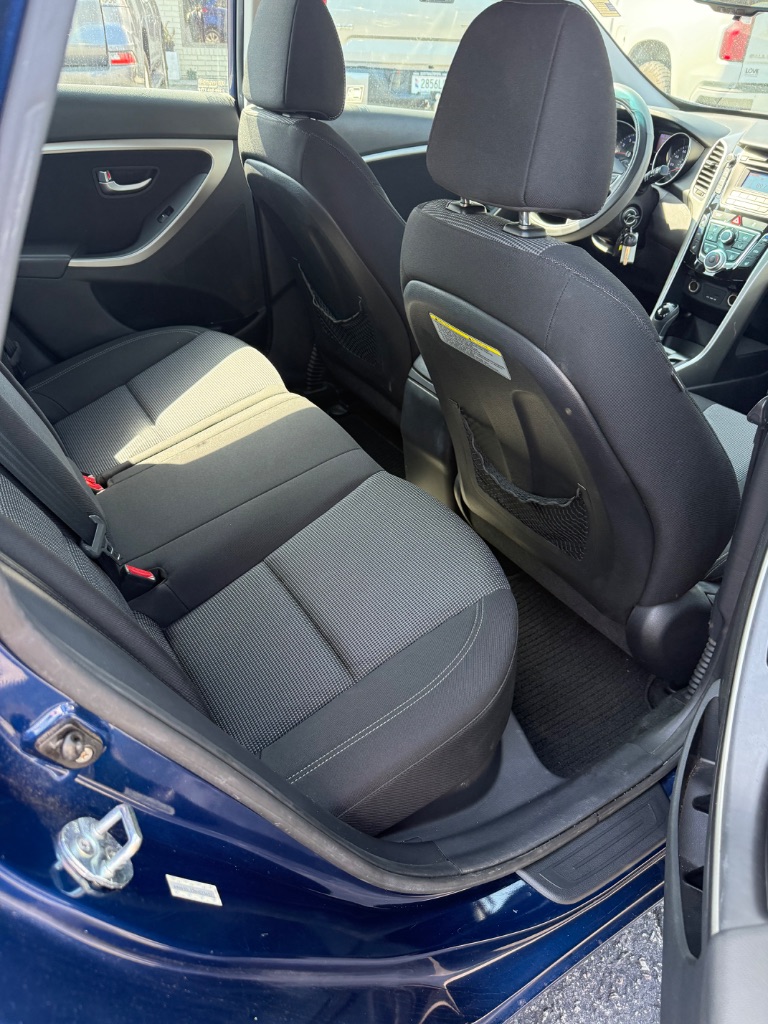 2013 Hyundai Elantra GT Base - Photo 18