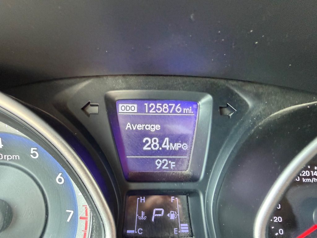 2013 Hyundai Elantra GT Base - Photo 11