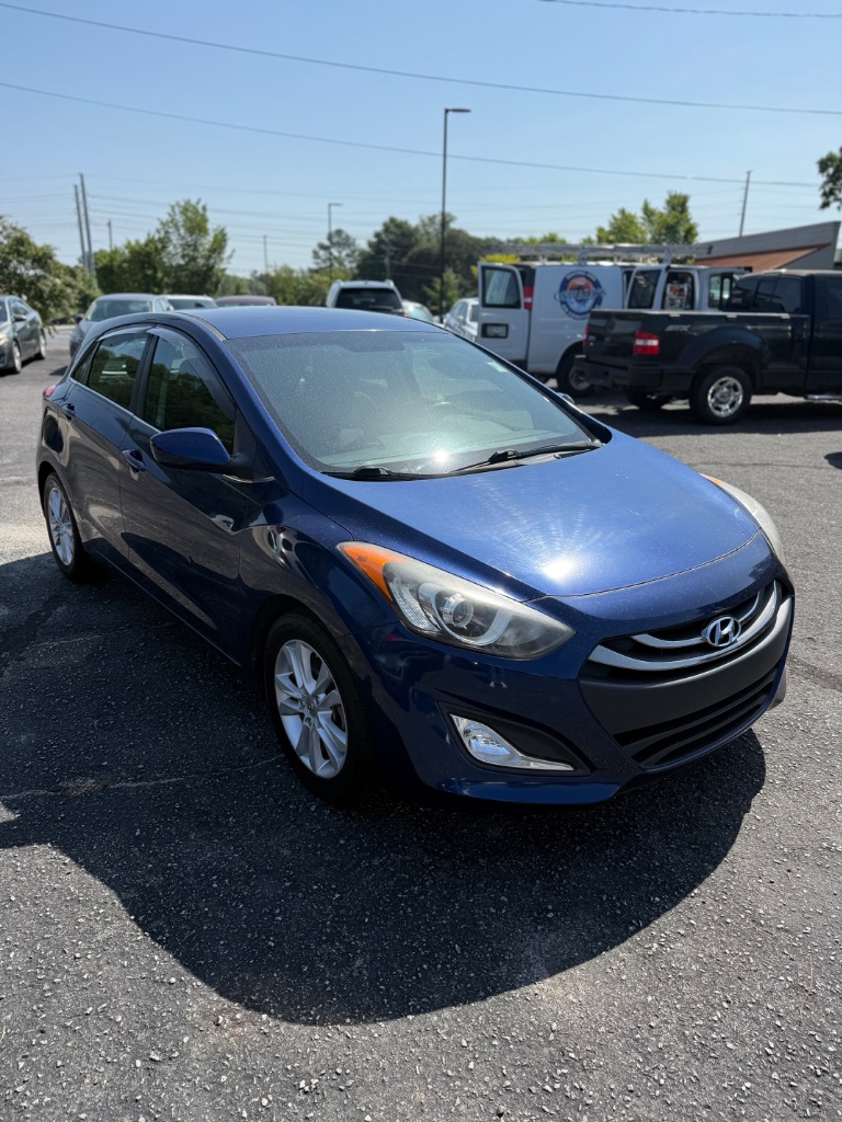 2013 Hyundai Elantra GT Base - Photo 8