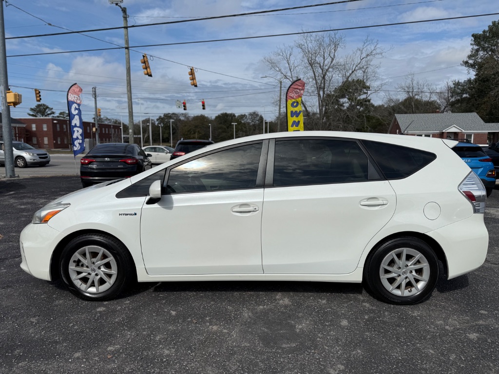 2012 Toyota Prius v Five